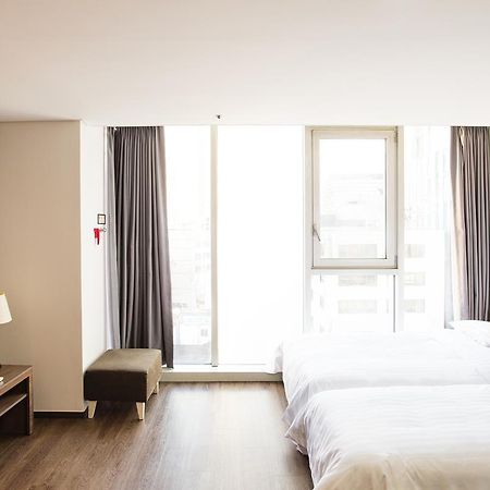Hotel Arinus Shinchon Seoel Buitenkant foto