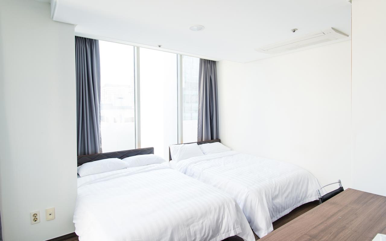 Hotel Arinus Shinchon Seoel Buitenkant foto