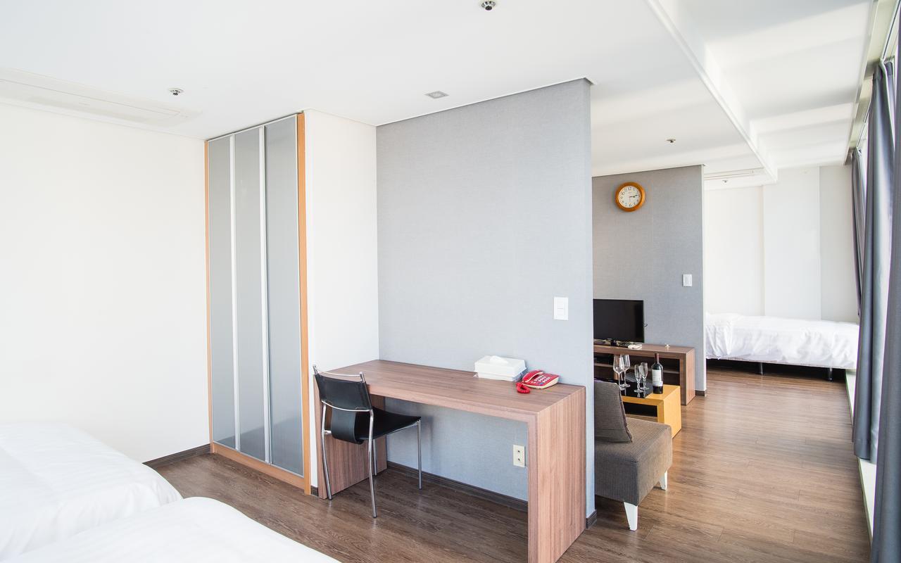 Hotel Arinus Shinchon Seoel Buitenkant foto