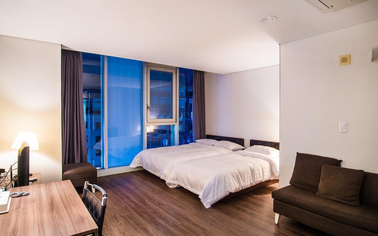 Hotel Arinus Shinchon Seoel Buitenkant foto