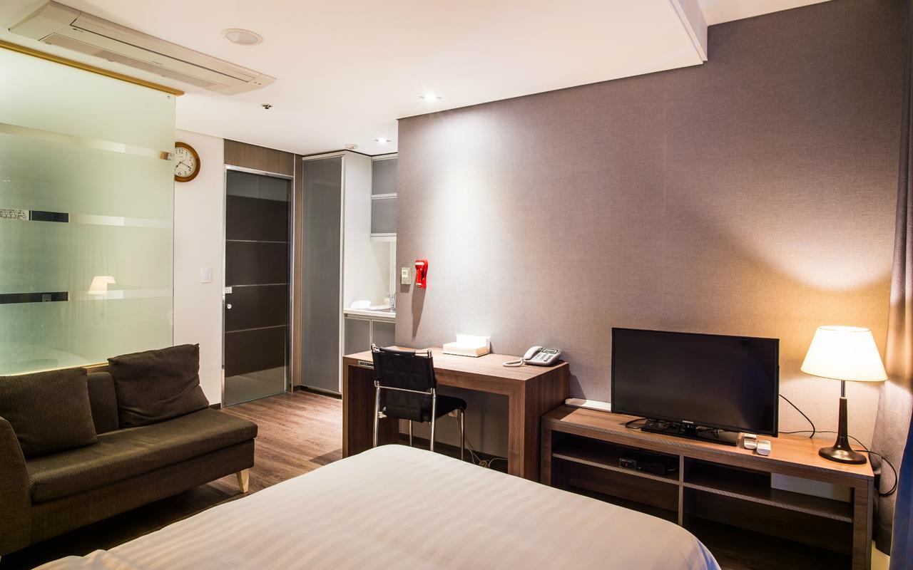 Hotel Arinus Shinchon Seoel Buitenkant foto